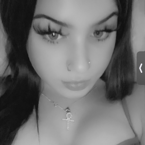 Meet your Posher, Kayleigh - Picture 1 of 1